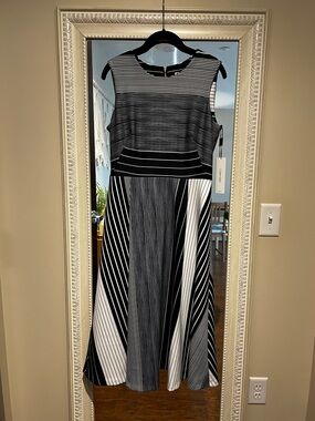 NWT!! Calvin Klein Black & White Striped Sleeveless Midi Dress